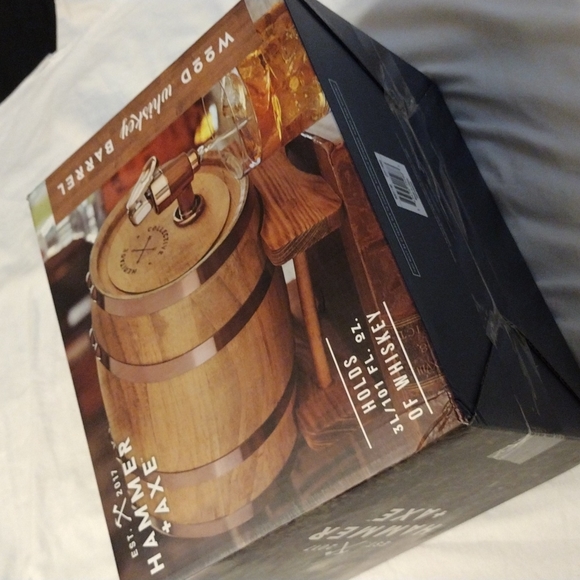 Hammer + Axe Dining Hammer Axe Whiskey Barrel 3l Beverage Dispenser